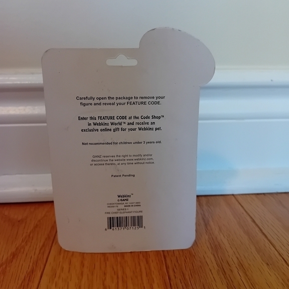 Y2K BNIB Ganz Webkinz‎ Figure Series 1 Fire Chief Elephant W/ Feature Code - Picture 5 of 6